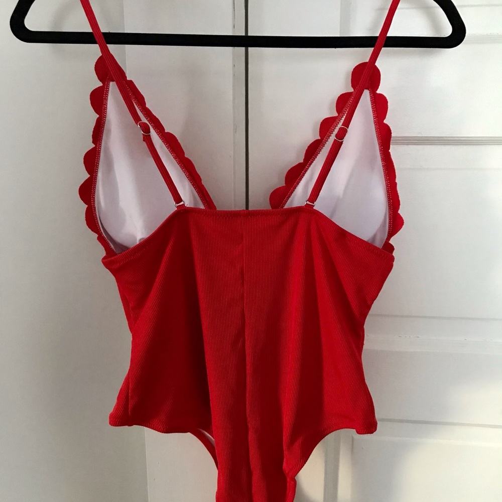 Swimsuit - Picture 2 of 3